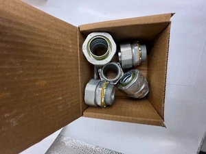 Box Of 5 Eaton LT125 1-1/4 Liquid Tight Non-Insulated Straight Threaded Conduit - Picture 1 of 4