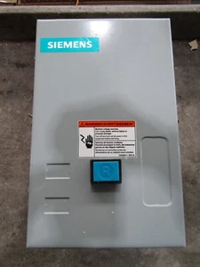 💥SIEMENS SIZE 0 ENCLOSED MOTOR STARTER 3Ø 600 VAC 5 HP 110/120V COIL 14CSD32BA - Picture 1 of 14