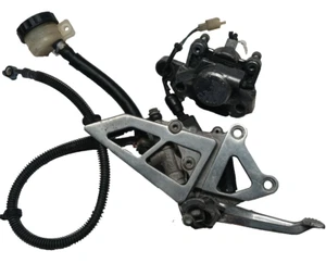 93-95 Kawasaki Ninja ZX750 ZX7 Rear Brake Right Peg Caliper Master Pedal Mount - Bild 1 von 16