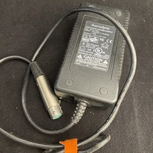 FUENTE DE ALIMENTACIÓN ASTRODYNE SWITCHCRAFT FUENTE DE ALIMENTACIÓN CONMUTADORA 4 PINES SP45-1593 - Imagen 1 de 4