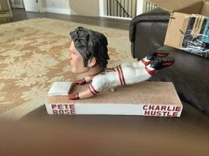 Sliding Pete Rose Charlie Hustle Bobblehead Cincinnati Reds años 2000 raro - Imagen 1 de 4