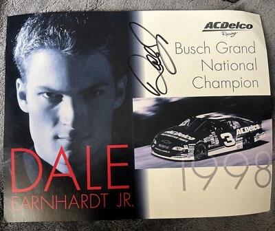 Foto 8x10 de NASCAR firmada a mano por Dale Earnhardt, Jr. - (Campeón de Busch) Foto 1 de 3