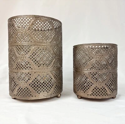 Vtg Ornate Metal Filigree Footed Mini Wastebaskets Candle Pencil Holders - Image 1 of 4