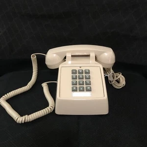 Cortelco beige/cremefarbenes Tischtelefon mit Mobilteil 250044-VBA-20MD. NOS - Bild 1 von 8