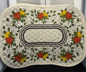 Vintage 6er Set gesteppte Tischsets und Tischdecke 57" x 78" Erdbeere Design - Bild 1 von 8