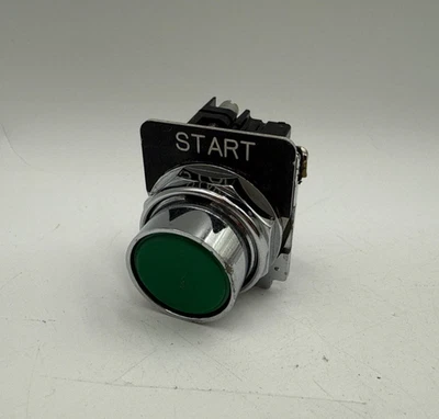 Cutler Hammer 10250T 91000T Push Button Green Start 600V Control Panel Equip - Image 1 of 4