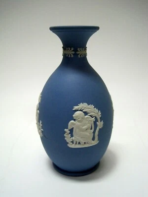 Blue Wedgwood Jasperware Cupid Love Vase – Vintage 5” Classic Foto 1 de 4
