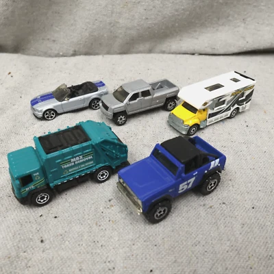 Lot of 5 Matchbox Cars Camper Garbage Truck Mustang Convertible Ford Bronco - Image 1 of 4
