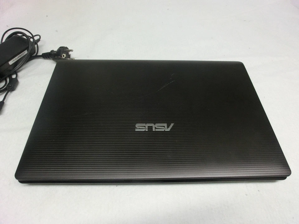 ASUS Notebook, Laptop, 15Zoll IceCOOL Radeon HD6320, AMD E-450,8Gb RAM - Bild 1 von 4