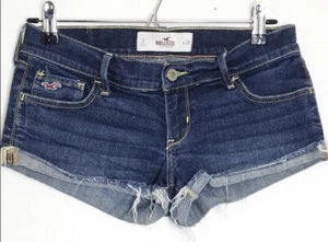 Hollister shorts size 3 W26 and size 7 W28 - Picture 1 of 8