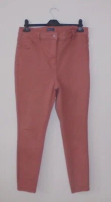 LADIES DARK PINK JEANS SIZE 16 - PAPAYA - Image 1 of 3