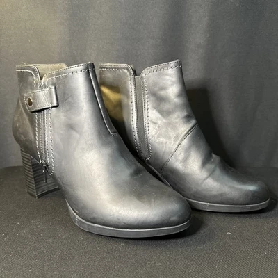 Clarks Collection Ankle Boots Women's Faux Leather Ankle Boots Black  M Sz 6.5 - Image 1 of 4