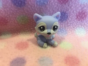 Littlest Pet Shop LPS weiß & helllila HUSKY mit blauen Augen Hasbro süß! Neu! - Bild 1 von 4
