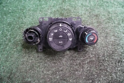 2014 2015 2016 2017 Ford Fiesta Climate Temp Heat controle CA OEM D2BT19980 - Imagem 1 de 4