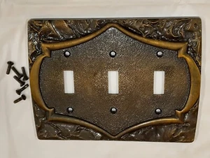 Vtg AMEROCK THE MONEREY COLLECTION ANTIQUE ENGLISH SWITCH PLATE & Screws 6284-AE - Picture 1 of 2