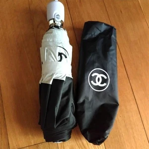 Chanel Paraguas Plegable Parasol y Lluvia Unisex Ligero C721 - Imagen 1 de 10
