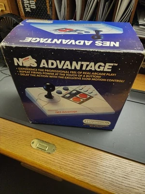 Mando Nintendo NES Advantage Completo En Caja con Manual Foto 1 de 2