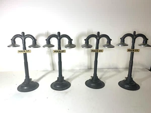 Lot of 4 - Marx Main Street Street Lights - Metal, Complete  -  Tested - Picture 1 of 8