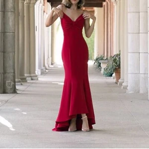 ML MONIQUE LHUILLIER Spaghettiträger High Low Kleid rot Größe 10 neu mit Etikett - Bild 1 von 12