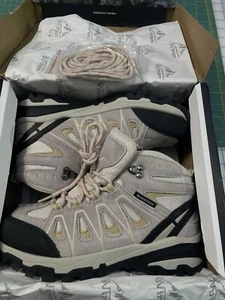 NORTIV 8 Women's Waterproof Hiking Boots, Size 6.5 - Picture 1 of 9