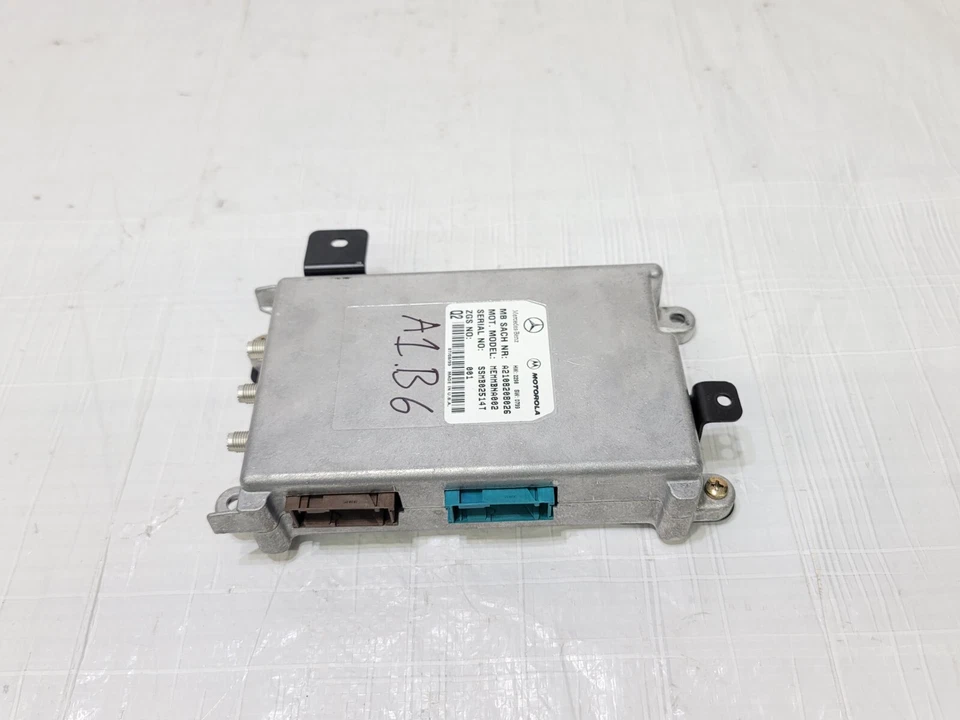 2000 Mercedes-Benz CLK430 Motorola Telephone Control Module OEM A-210-820-80-26 - Image 1 of 4