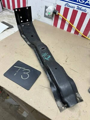 1981 1984 83 87 CHEVROLET GMC TRUCK C10 TRANSMISSION CROSSMEMBER Mount 2wd C-10 - Image 1 of 4