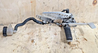 Yamaha FZR1000 3LE Fußbremshebel Fußraste vorne Rechts Bremspumpehinten - Bild 1 von 4