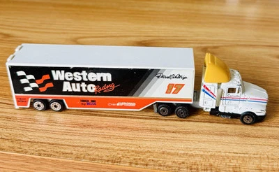 Racing Champions Western Auto #17 Darrell Waltrip Team Transporter 1992 1:64 Foto 1 de 4
