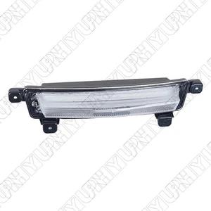 Rear Bumper Middle Marker Fog Signal Light 84357792 For Cadillac XT5 2017-2019 - Picture 1 of 3