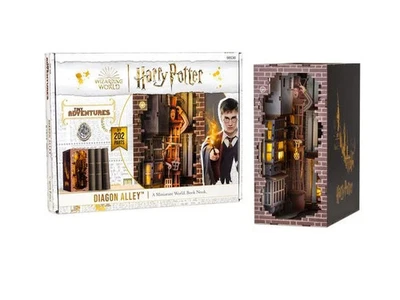 Book Nook DIY Bücherecke Harry Potter Diagon Alley (Winkelgasse) von Revell T... - Bild 1 von 3