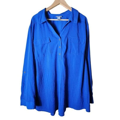 Top de Vestido Informal MAGGIE BARNES para CATHERINES Azul 3 Botones Talla Grande Talla 3X Foto 1 de 4