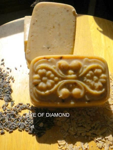 Handmade Lavender Goat & Oatmeal Soap One 5 oz Bar - Picture 1 of 5