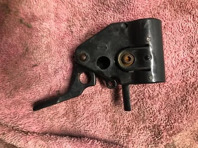 Pieza de gatillo de acelerador OEM #530010959 PARA RECORTADORA DE LÍNEA DE GAS CRAFTSMAN 358.796090 Foto 1 de 4