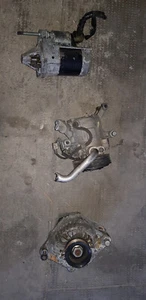 DAIHATSU TERIOS BENZINA (ALTERNATORE-MOTORINO DI AVVIAMENTO E COMPRESSORE AC - Foto 1 di 1