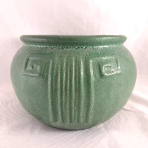 Zanesville Pottery Arts & Crafts Green Vessel 103 Greek Key Pot *Ships Free - Picture 1 of 8