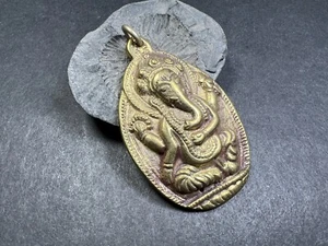 P1069 Lord Ganesh Elephant Good Luck Peace Hindu Auspicious Tantra Pendant - Picture 1 of 4