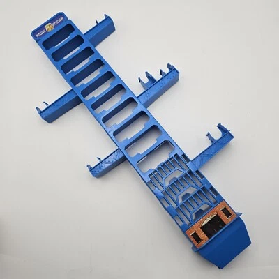 Hot Wheels Super Ultimate Garage 2017 Police Station Upright Replacement Part - Image 1 of 4