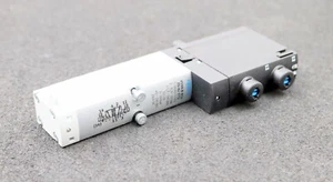 FESTO Magnetventil magnetic valve VSVA-B-B52-ZD-A2-1T1L Art.Nr. 539182 - Bild 1 von 8