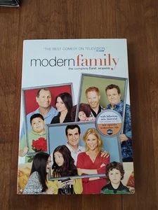 Modern Family: the Complete First Season (DVD, 2009) - Picture 1 of 6