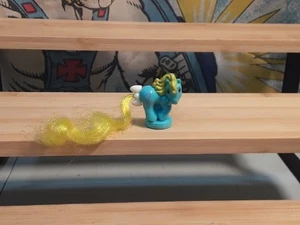 My Little Pony Petite Ponies Arco Espejo Accesorio Juguete MLP Años 80 Azul Amarillo - Imagen 1 de 7