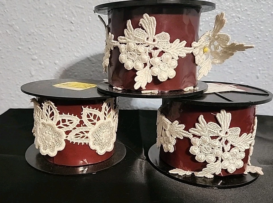 Wrights 100% Rayon Trim Lace - Image 1 of 4