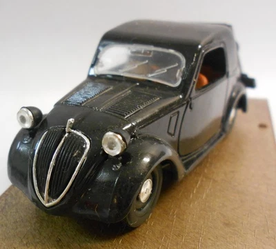 Brumm 1/43 Scale Metal Model - R23 FIAT 500 TOPOLINO HP13 1936-48 - Image 1 of 4
