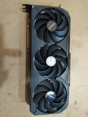 GIGABYTE GeForce RTX 5080, GAMING OC, 16GB GDDR6X, In Mint Condition, S75 - Image 1 of 4