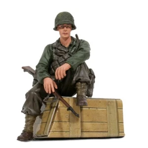 Torro 1/16 Figure U.S. Private 1st Class Infantry Sitting painted - Picture 1 of 3