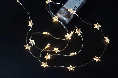 Lichter-Draht Lichterkette 20 LED-Sterne 1 m Länge Timer ohne Batterien Indoor - Bild 1 von 4