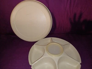 Tupperware Divided Veggie Serving Tray #1665, Lid & Dip Bowl Almond - Picture 1 of 4