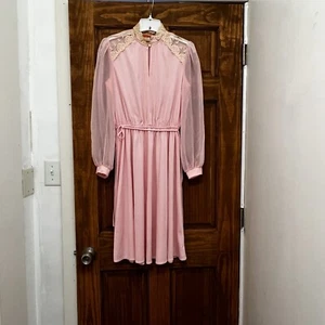 Vintage 70s Amy-Deb Dress Sz 12 Pink Polyester Sheer Sleeves Lace Tie Belt - Picture 1 of 18