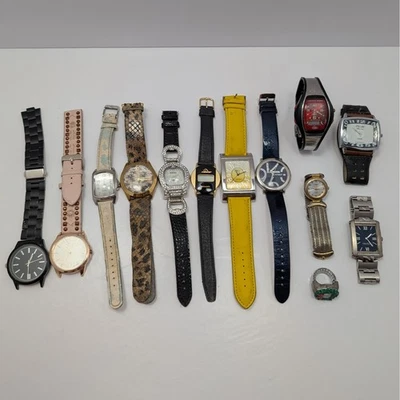 批量 13 手表 复古 现代 未测试 Betsey Johnson Nautica 日内瓦 洛杉矶 Express — 第 1/4 张图片