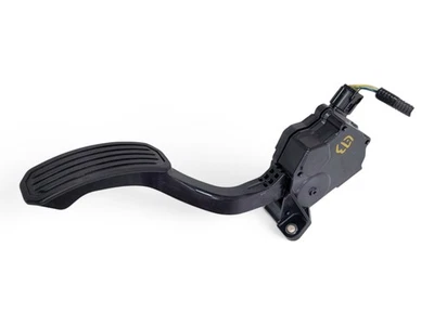 Toyota Venza 09-11 Gas Pedal Accelerator Pedal Assembly, 78110-33020, E013, OEM, - Image 1 of 4