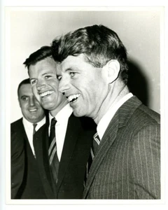 ROBERT F KENNEDY, TED KENNEDY original 1965 news photo - Picture 1 of 2